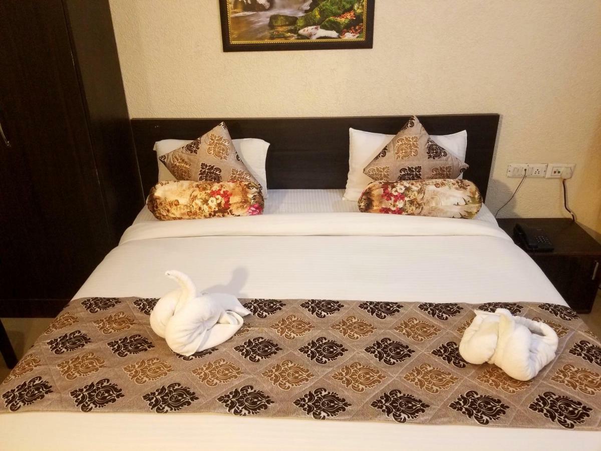 Hotel Krishna'S Near Golden Temple Амритсар Екстериор снимка